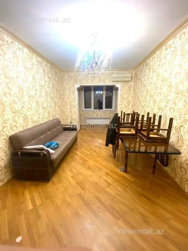 Satılır 3 otaqlı köhnə tikili 90 m²