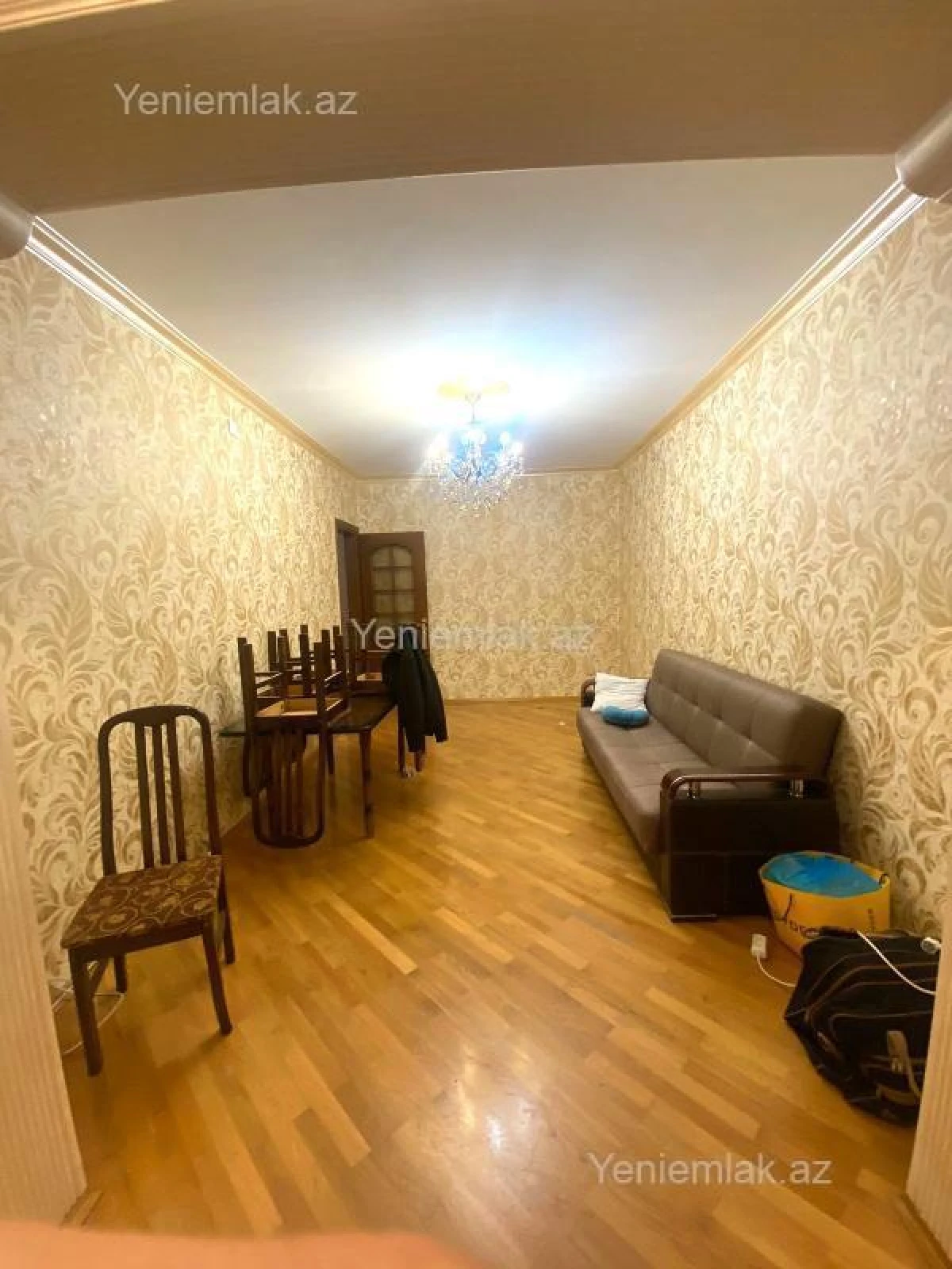Satılır 3 otaqlı köhnə tikili 90 m²