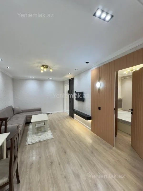 Satılır 2 otaqlı köhnə tikili 47 m²