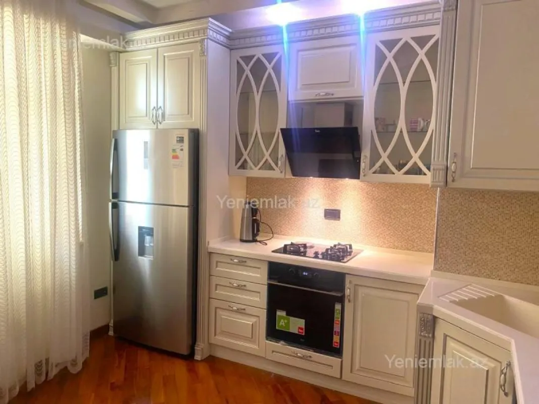 Satılır 2 otaqlı yeni tikili 85 m²