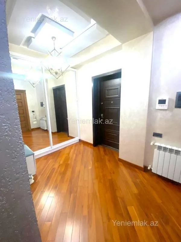 Satılır 2 otaqlı yeni tikili 85 m²