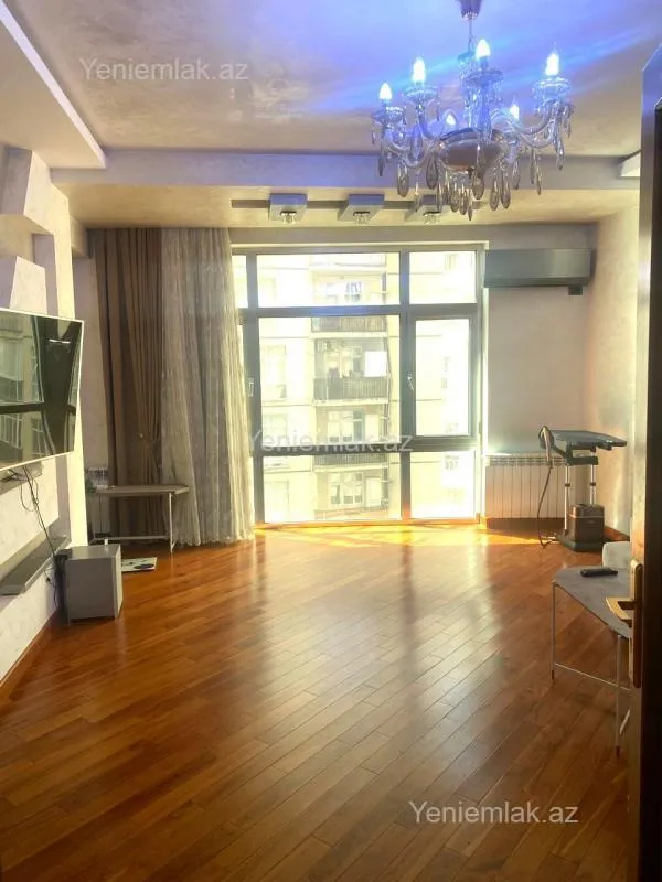 Satılır 2 otaqlı yeni tikili 85 m²