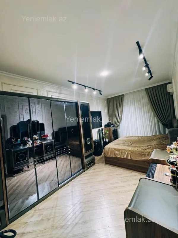 Satılır 2 otaqlı yeni tikili 87 m²