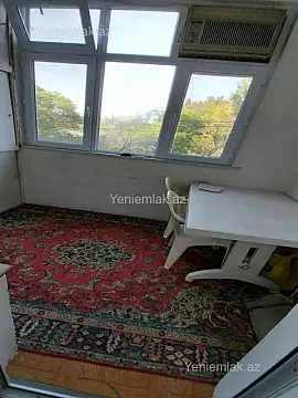 Satılır 4 otaqlı köhnə tikili 85 m²
