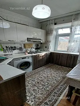 Satılır 4 otaqlı köhnə tikili 85 m²
