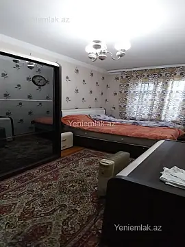Satılır 4 otaqlı köhnə tikili 85 m²