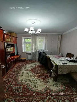 Satılır 4 otaqlı köhnə tikili 85 m²