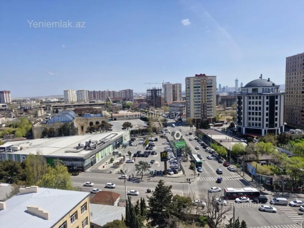 Satılır 3 otaqlı yeni tikili 125 m²