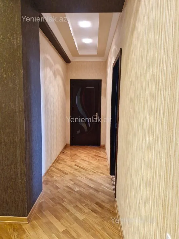 Satılır 3 otaqlı yeni tikili 125 m²