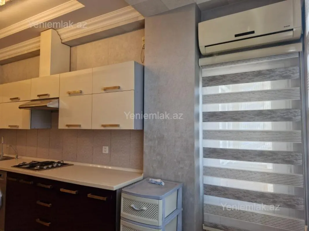 Satılır 3 otaqlı yeni tikili 125 m²