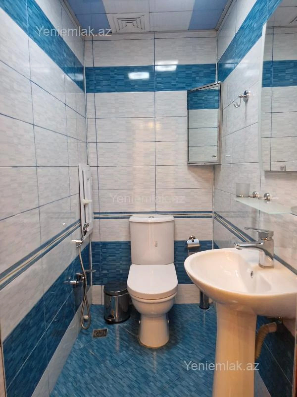 Satılır 3 otaqlı yeni tikili 125 m²