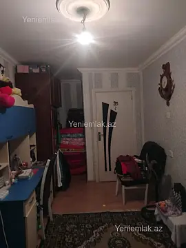 Satılır 3 otaqlı köhnə tikili 70 m²