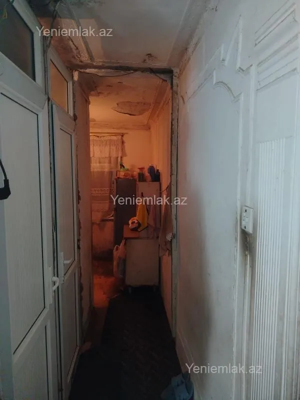 Satılır 3 otaqlı köhnə tikili 70 m²