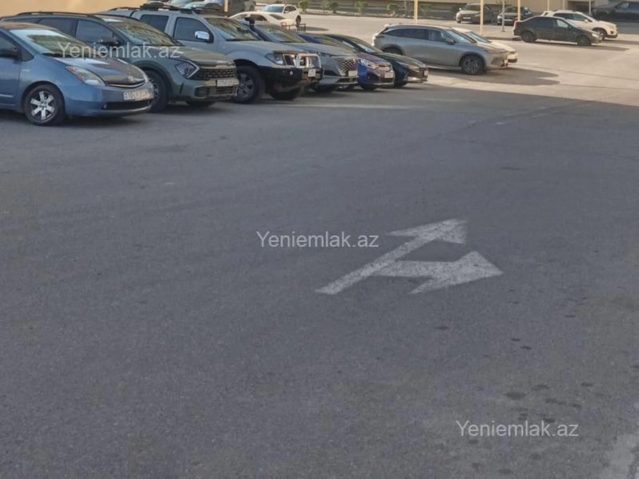 Satılır 3 otaqlı yeni tikili 120 m²