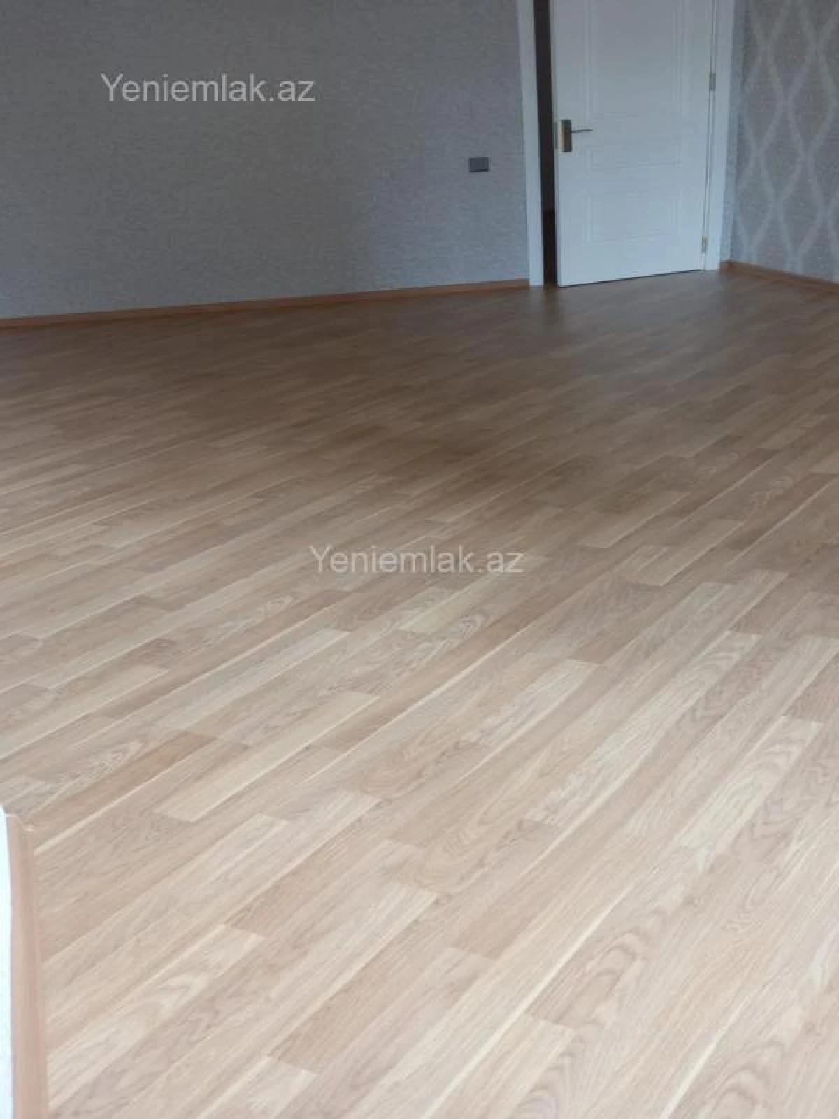 Satılır 3 otaqlı yeni tikili 120 m²