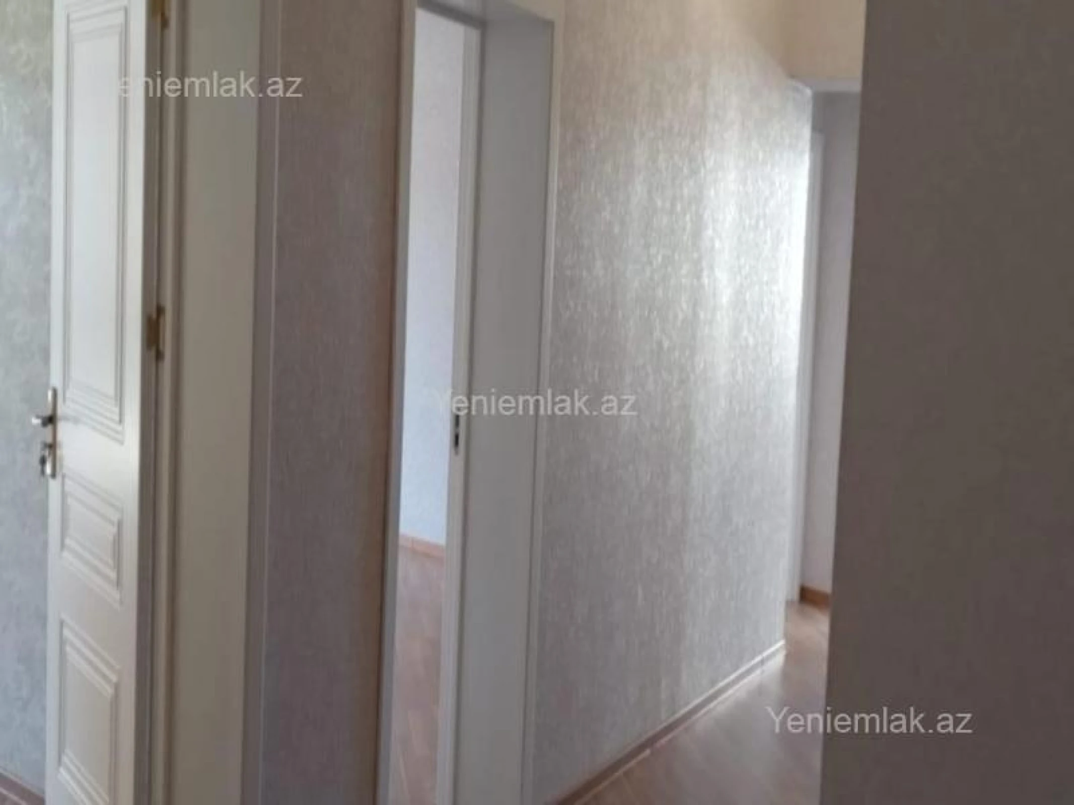 Satılır 3 otaqlı yeni tikili 120 m²