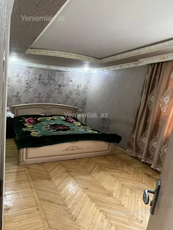 Satılır 2 otaqlı köhnə tikili 50 m²