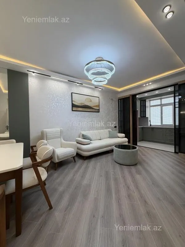 Satılır 3 otaqlı yeni tikili 90 m²
