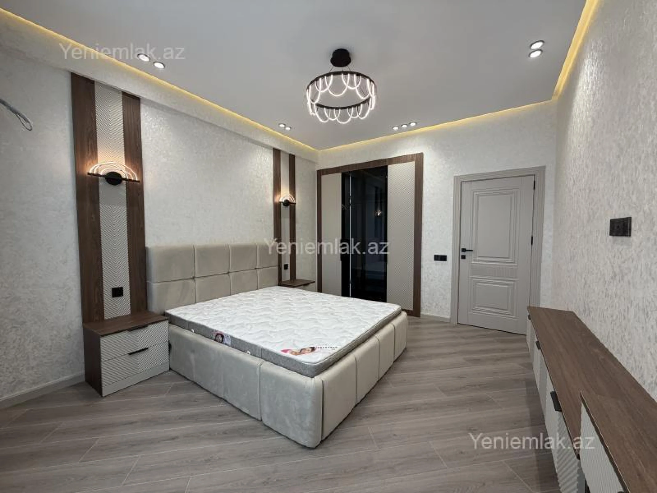 Satılır 3 otaqlı yeni tikili 90 m²