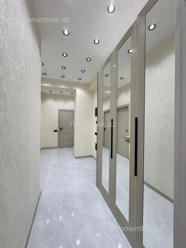 Satılır 3 otaqlı yeni tikili 90 m²