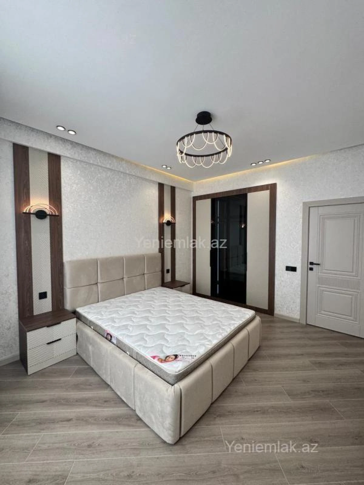 Satılır 3 otaqlı yeni tikili 90 m²