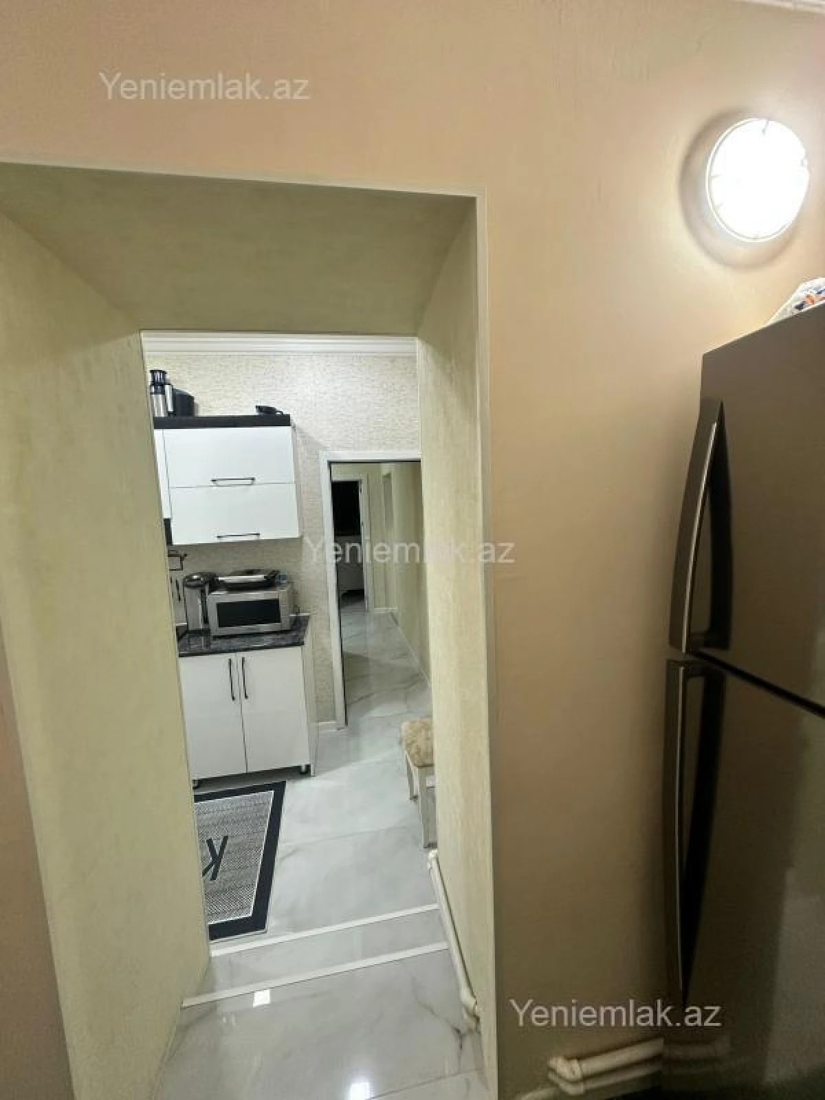 Satılır 2 otaqlı köhnə tikili 70 m²