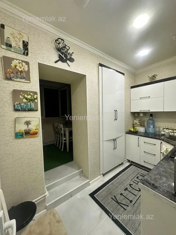 Satılır 2 otaqlı köhnə tikili 70 m²