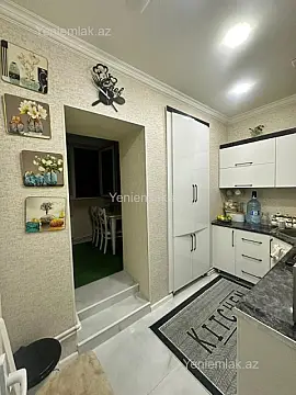 Satılır 2 otaqlı köhnə tikili 70 m²