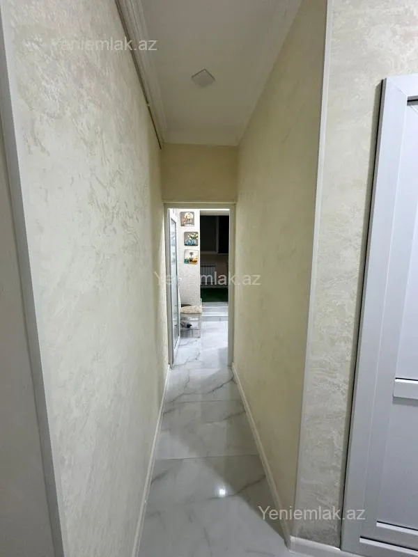 Satılır 2 otaqlı köhnə tikili 70 m²