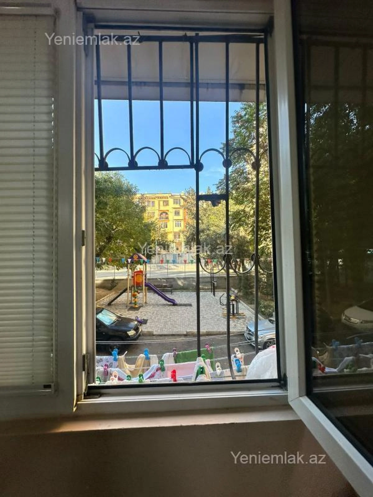 Satılır 2 otaqlı köhnə tikili 70 m²