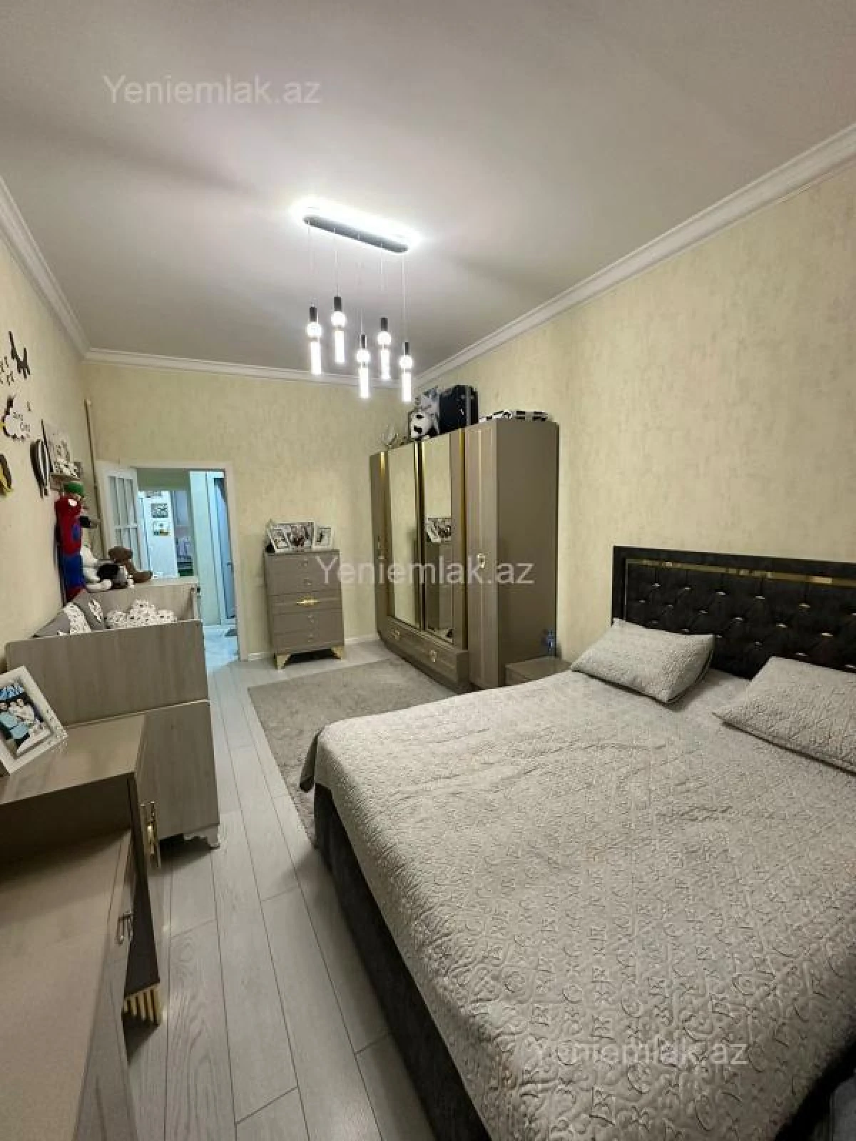 Satılır 2 otaqlı köhnə tikili 70 m²