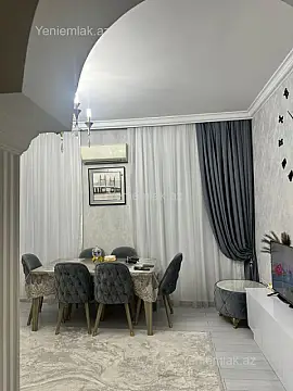 Satılır 2 otaqlı köhnə tikili 70 m²