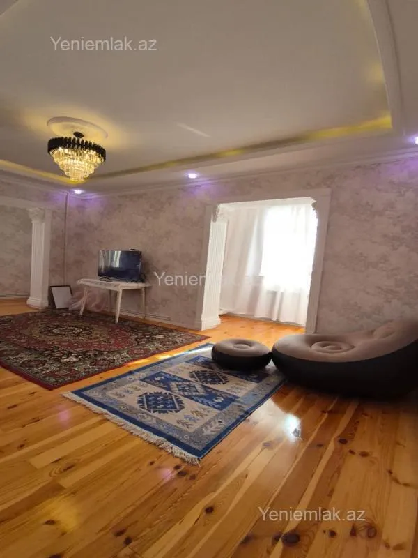 Satılır 2 otaqlı köhnə tikili 65 m²