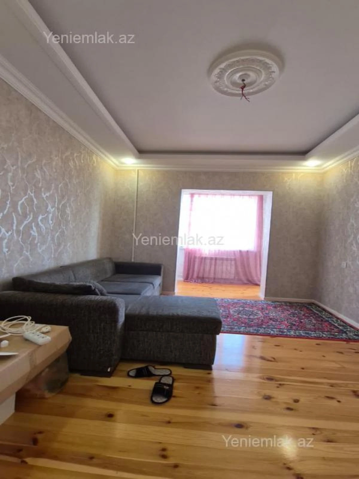 Satılır 2 otaqlı köhnə tikili 65 m²