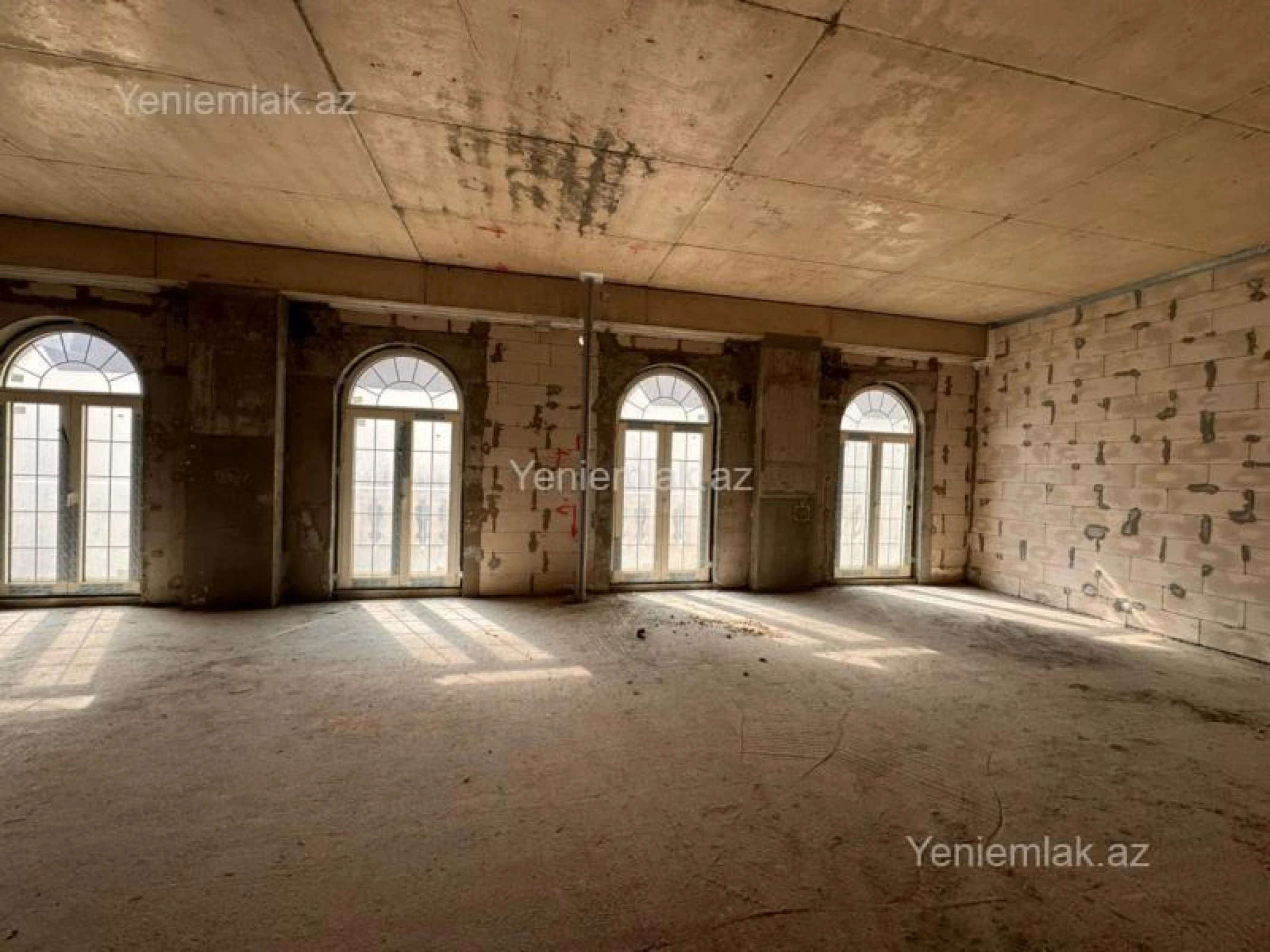 Satılır 3 otaqlı yeni tikili 105 m²