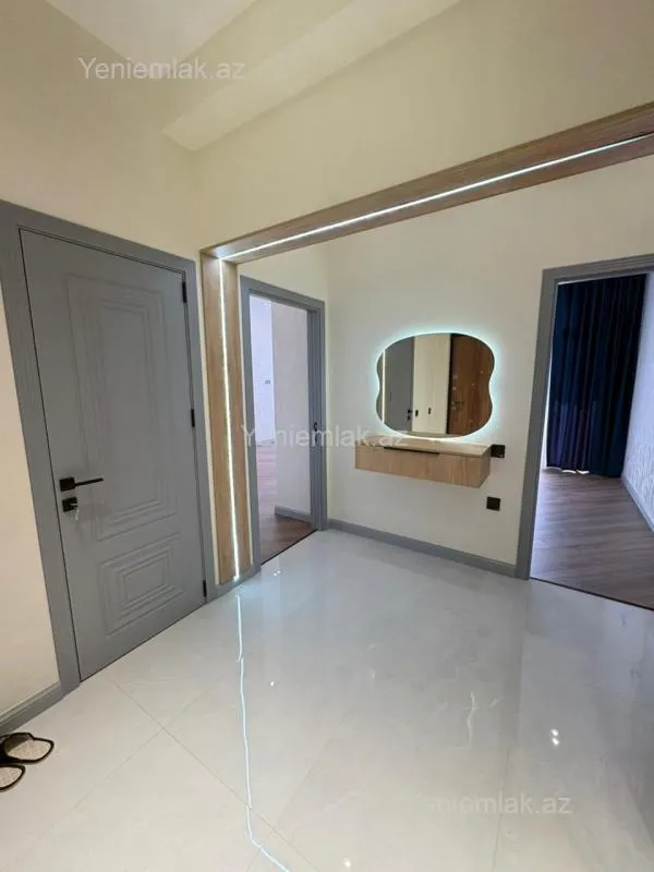 Satılır 3 otaqlı yeni tikili 80 m²