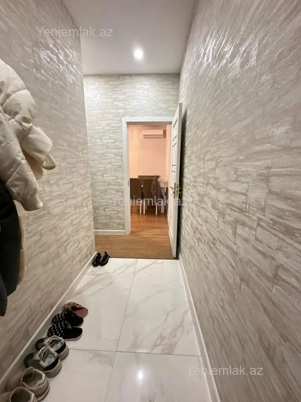 Satılır 2 otaqlı köhnə tikili 50 m²