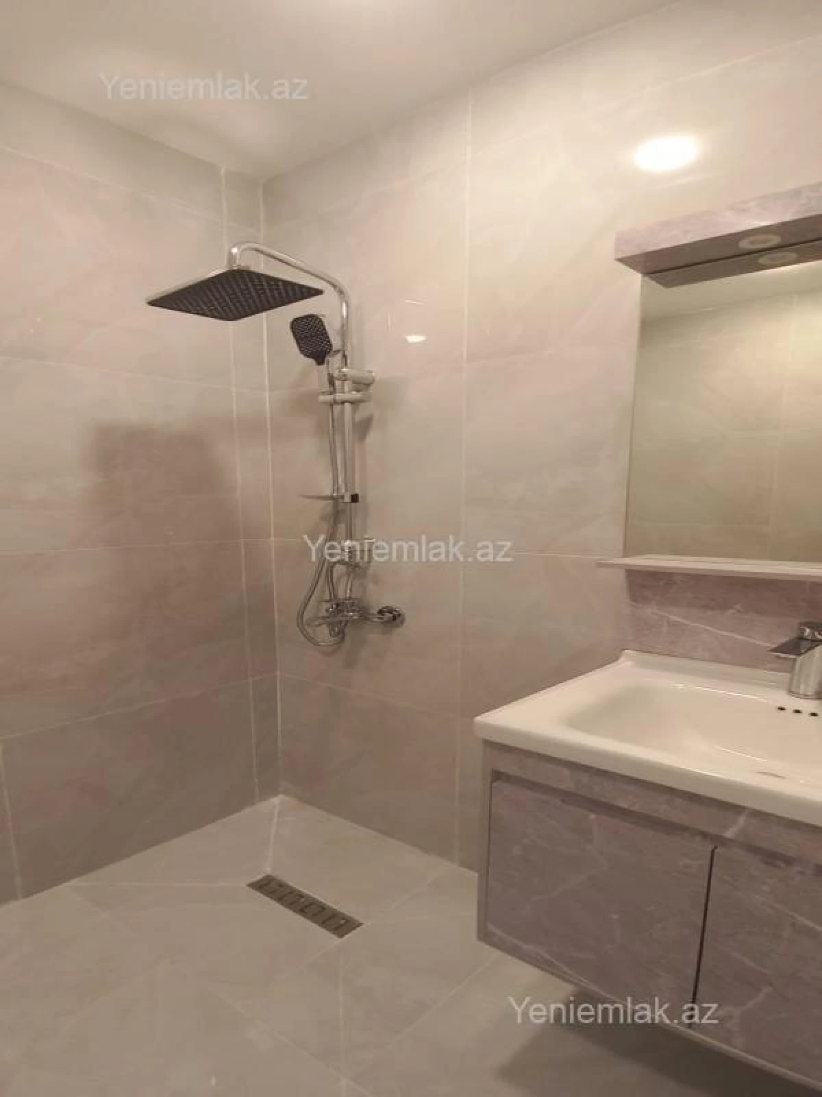 Satılır 2 otaqlı yeni tikili 32 m²