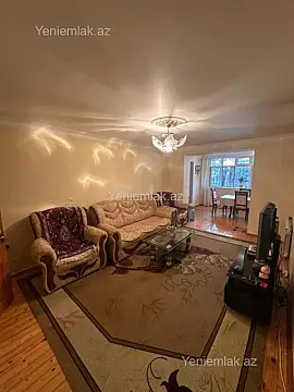 Satılır 6 otaqlı köhnə tikili 150 m²