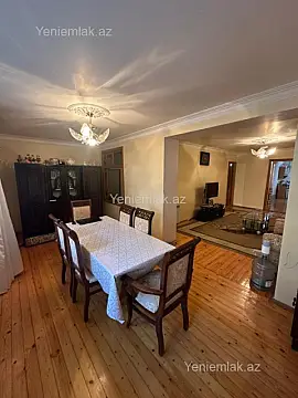 Satılır 6 otaqlı köhnə tikili 150 m²