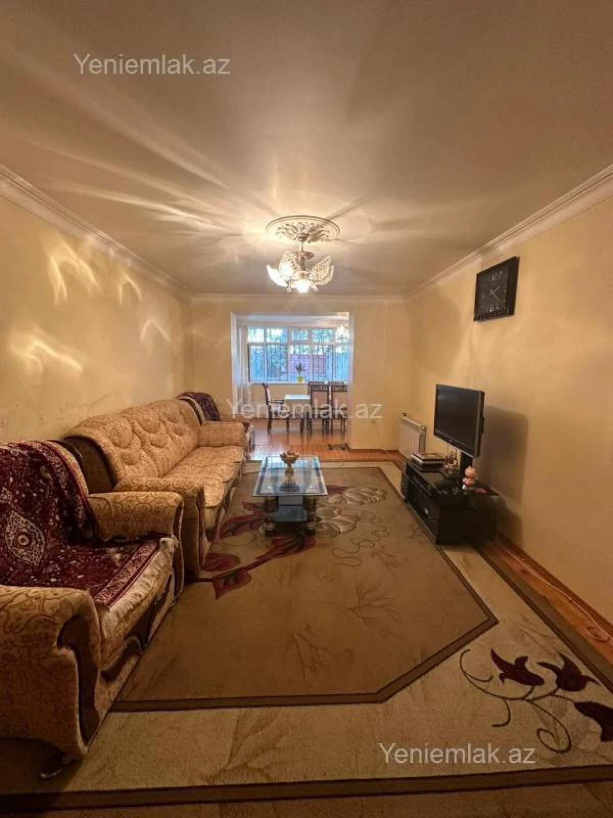 Satılır 6 otaqlı köhnə tikili 150 m²