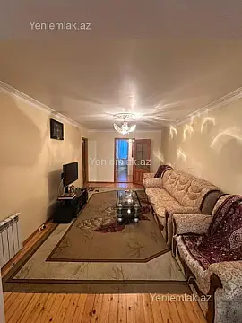 Satılır 6 otaqlı köhnə tikili 150 m²