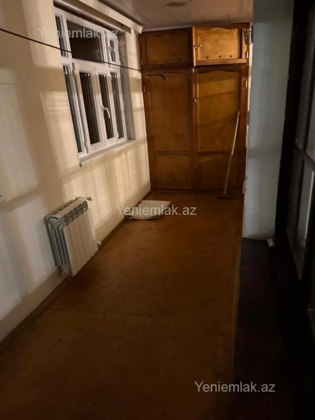 Satılır 4 otaqlı köhnə tikili 90 m²