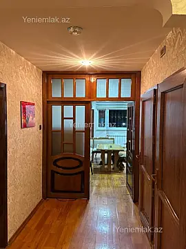 Satılır 4 otaqlı köhnə tikili 90 m²