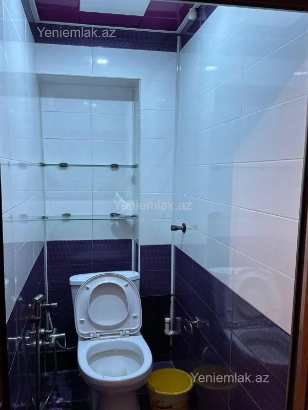 Satılır 4 otaqlı köhnə tikili 90 m²
