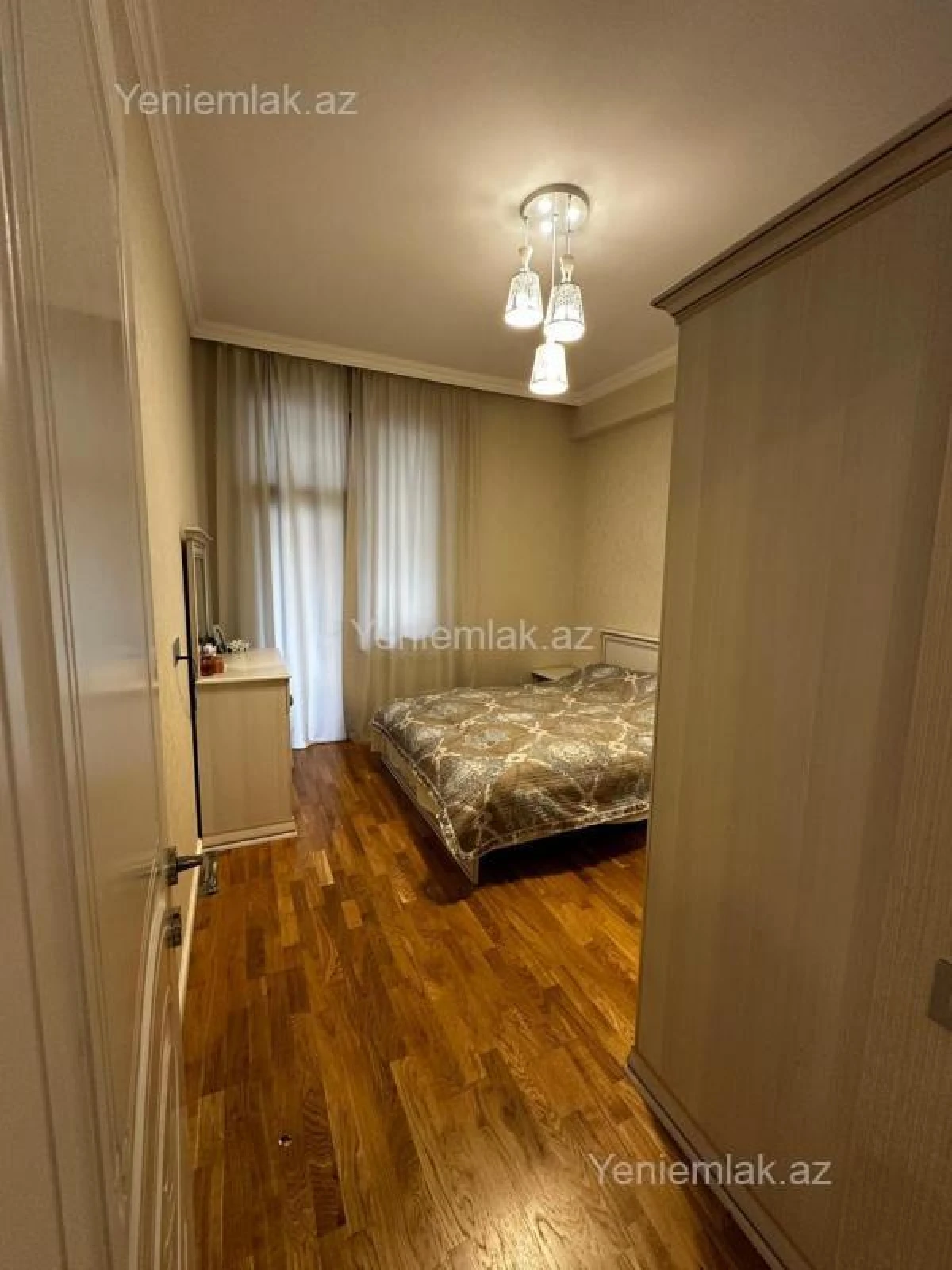 Satılır 3 otaqlı yeni tikili 105 m²