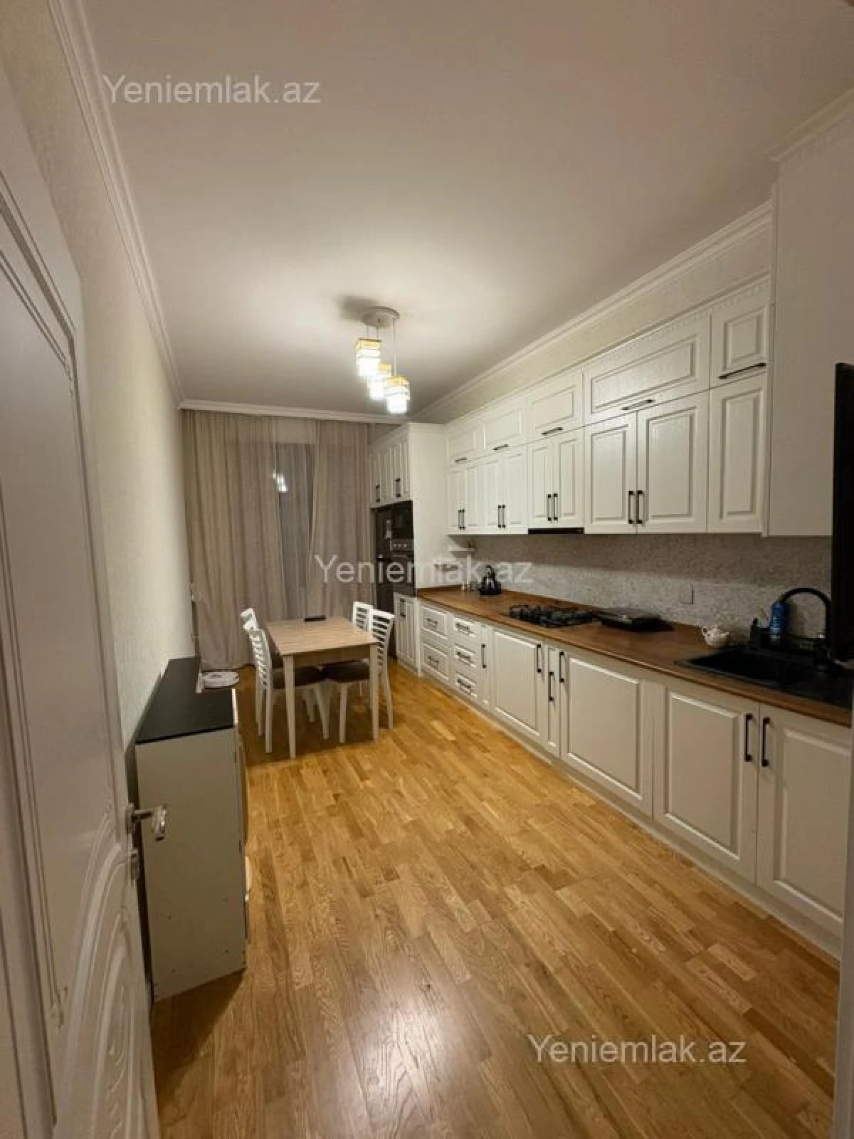 Satılır 3 otaqlı yeni tikili 105 m²