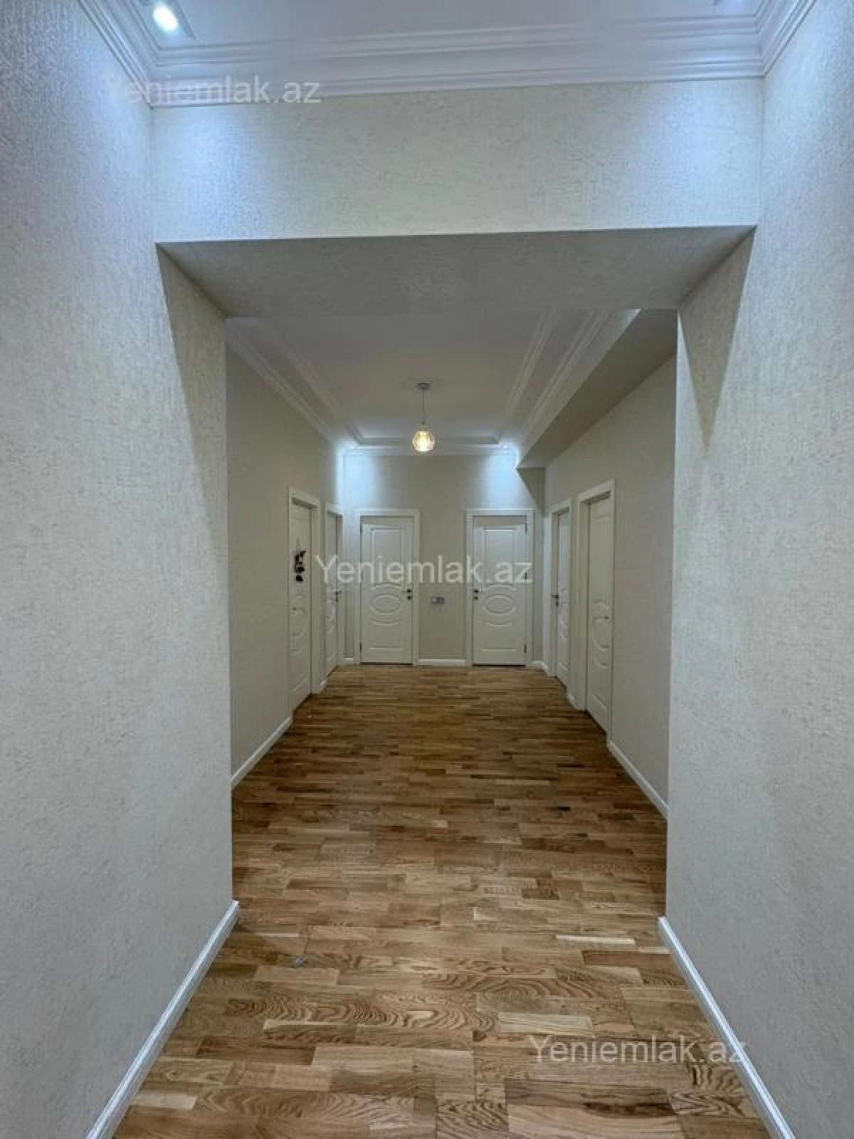 Satılır 3 otaqlı yeni tikili 105 m²