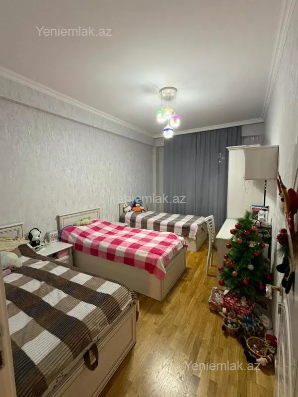 Satılır 3 otaqlı yeni tikili 105 m²