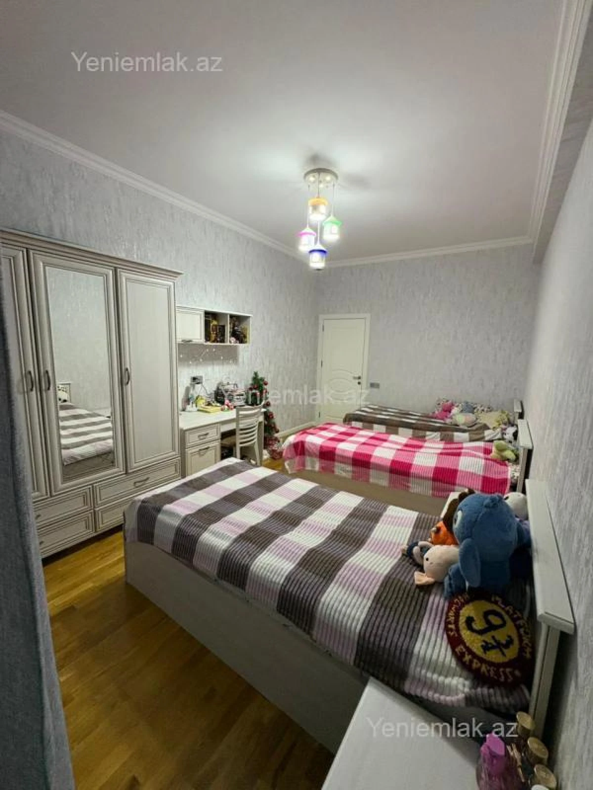 Satılır 3 otaqlı yeni tikili 105 m²